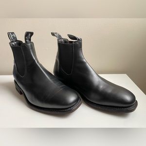R.M. WILLIAMS GARDENER BOOT IN BLACK Size: 9 (US M 10)